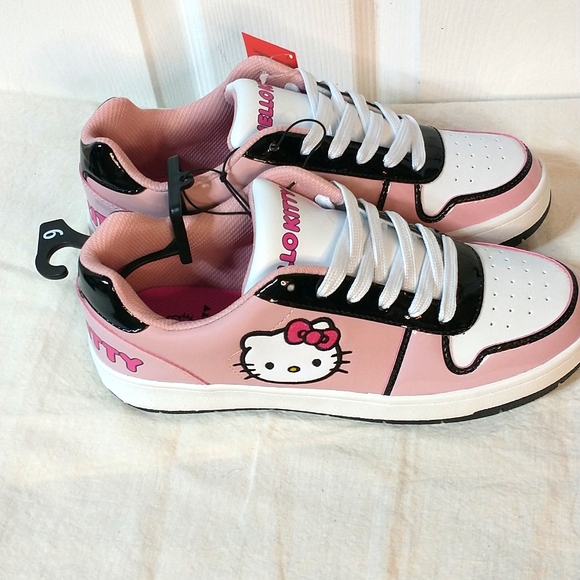 Hello Kitty NWT tennis shoes, sneakers ladies size 9, vegan leather. (F) - Picture 2 of 6